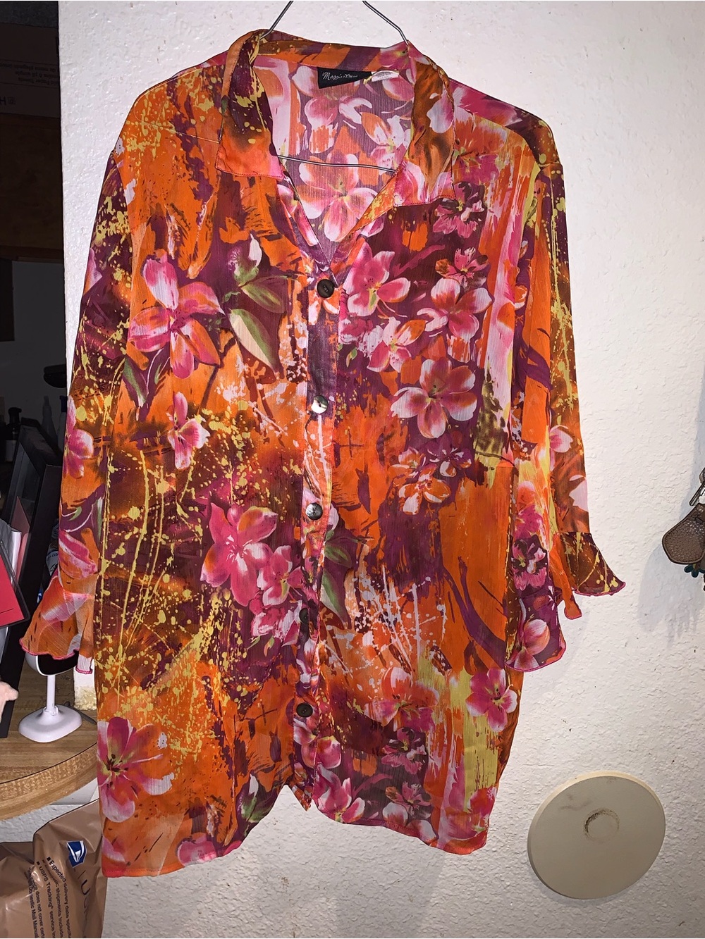 Maggie Barnes Orange & Pink Floral Button-Front Blouse